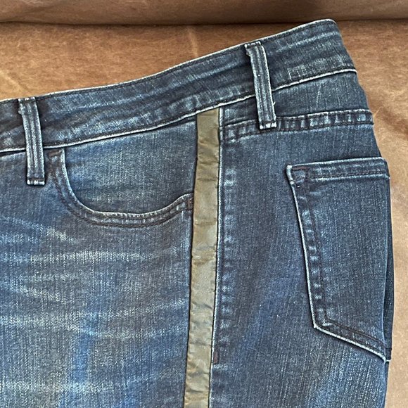 Old Navy Rock Star Jeans with Leather-like Highlight - size 6 - Picture 2 of 6